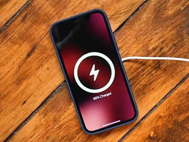 陕州苹果手机维修分享iPhone 12可以随便充电吗 